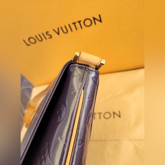 Indigo Monogram Vernis Thompson Street Bag - Picture 8 of 16